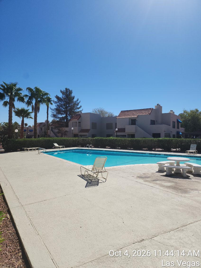 4370 Sanderling Ct - 1
